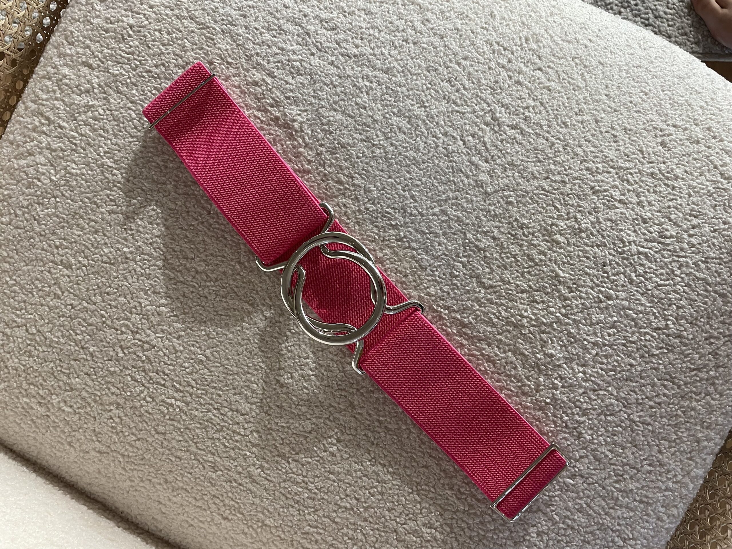 Ceinture rose argentée