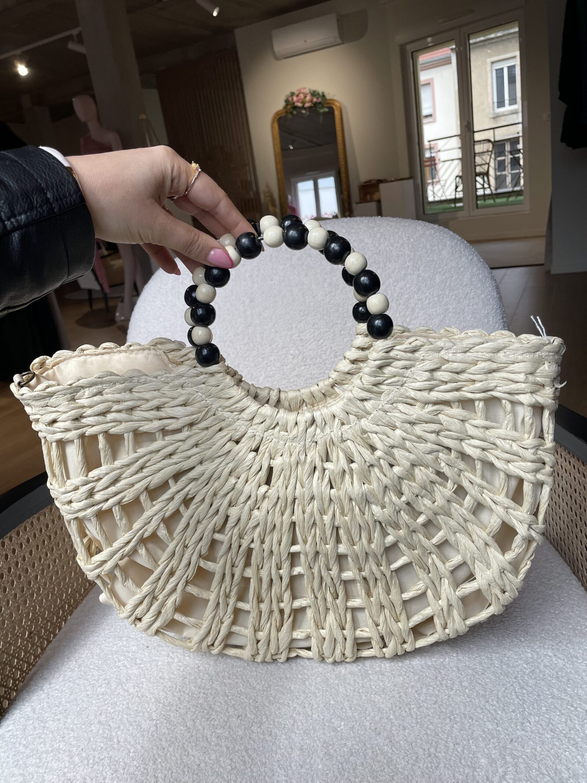 Sac à main PAILLE avec perles en bois