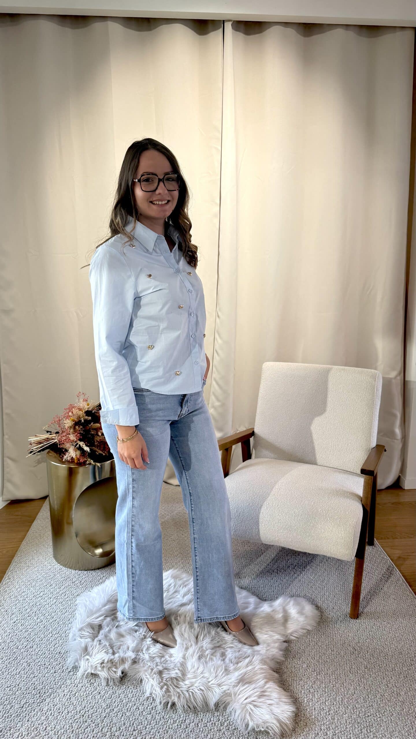 Chemise bleue avec détails bijoux JESSICA